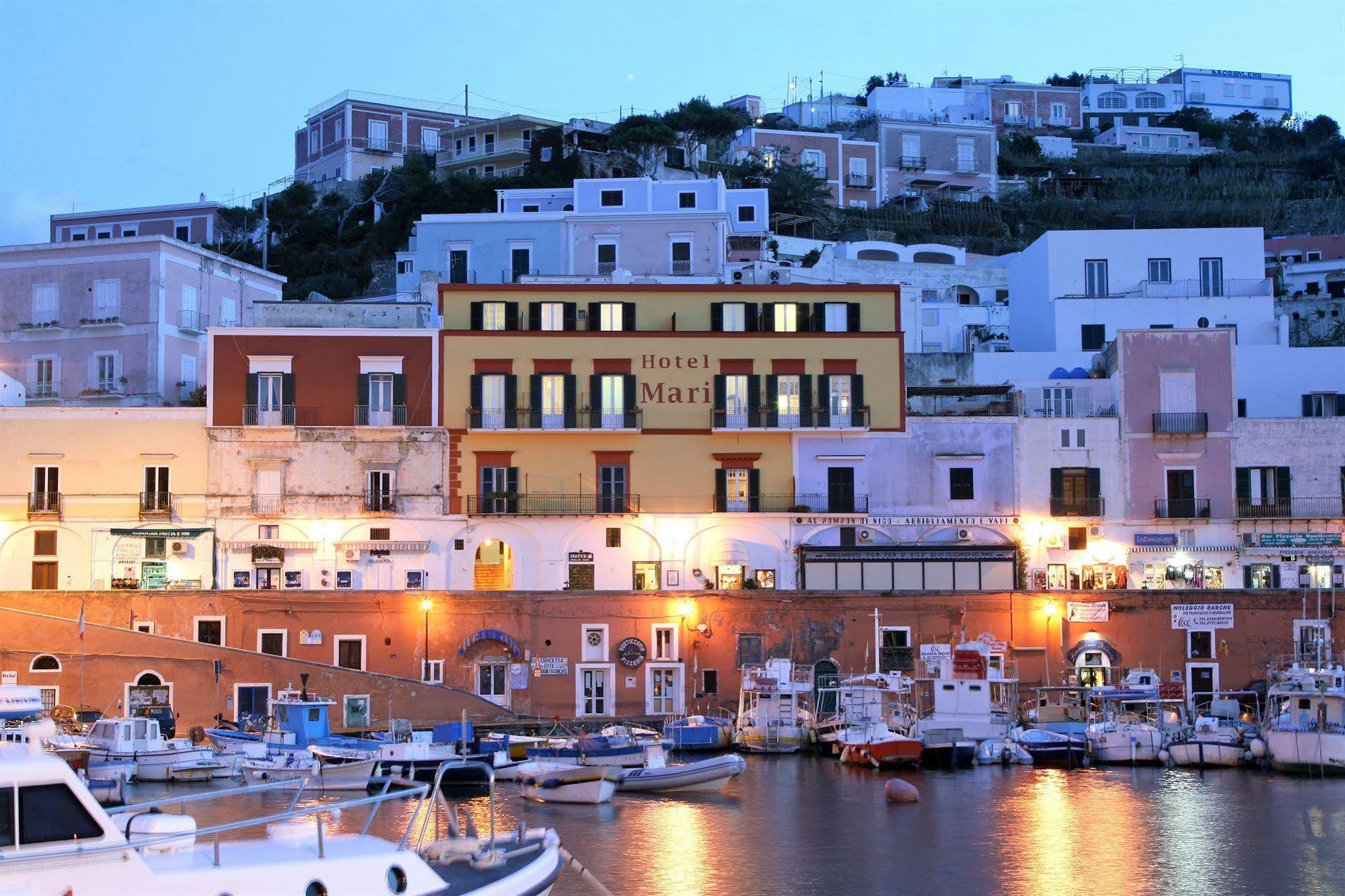 Hotel Mari Ponza Exterior foto